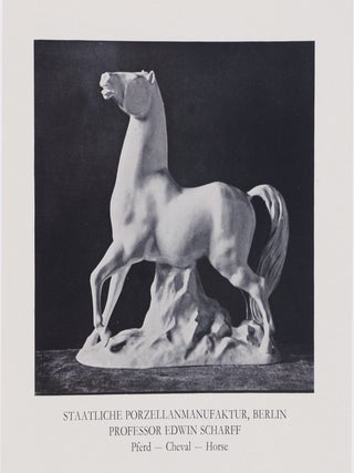 Europ&auml;isches Kunstgewerbe: Berichte &uuml;ber die Ausstellung Europ&auml;isches Kunstgewerbe 1927. Von M.r.J. Brinkgreve, Leon Deshairs, Richard Graul, Karl Herain, H. Kienzle, Harry H. Peach, G&uuml;nther von Pechmann, ugust Schestag, Sigurd Schulty, Ernst Schwedeler-Mezer, Henry van de Velde. Mit 112 Tafeln.