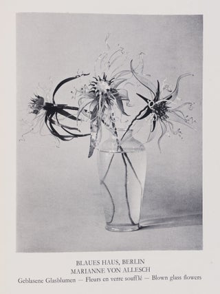 Europ&auml;isches Kunstgewerbe: Berichte &uuml;ber die Ausstellung Europ&auml;isches Kunstgewerbe 1927. Von M.r.J. Brinkgreve, Leon Deshairs, Richard Graul, Karl Herain, H. Kienzle, Harry H. Peach, G&uuml;nther von Pechmann, ugust Schestag, Sigurd Schulty, Ernst Schwedeler-Mezer, Henry van de Velde. Mit 112 Tafeln.