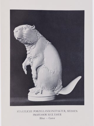 Europ&auml;isches Kunstgewerbe: Berichte &uuml;ber die Ausstellung Europ&auml;isches Kunstgewerbe 1927. Von M.r.J. Brinkgreve, Leon Deshairs, Richard Graul, Karl Herain, H. Kienzle, Harry H. Peach, G&uuml;nther von Pechmann, ugust Schestag, Sigurd Schulty, Ernst Schwedeler-Mezer, Henry van de Velde. Mit 112 Tafeln.