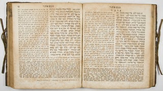 Mishnayot: Shishah Sidrei Mishnah im nekudot ... ve-Im Targum Ashkenazi ... ve-He'arot ... ve-ha-Kadmah be-rosh kol maseket ... u-Mevo ha-Mishnah ... ve-Nosaf al eleh Peirush Melo Kaf Nahat ... me-et Sheneor Faivesh [RARE] (Complete in 6 Volumes)