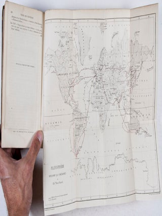 Seize mille lieues à travers l'Asie et l'Océanie, voyage exécuté pendant les années 1858 - 1861 par le Comte Henry Russell-Killough. Sibérie, désert de Gobi, Péking, fleuve Amour, Japon, Australie, Nouvelle-Zélande, Inde, Himalaya Ouvrage contenant une carte et un panorama de l'Himalaya.
