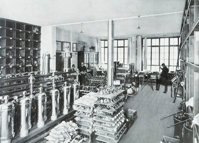 Item #24993 Gebr. Krüger & Co. Aktiengesellschaft. Berlin-Cöpenick. Spezial-Fabrik für Bierdruck-Apparate und Armaturen. 1900-1925. n/a.