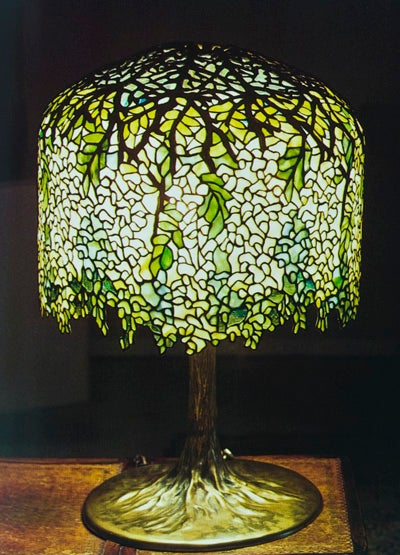 Item #25873 Lampen und Leuchter. Art Nouveau. Art Déco. Wolf Uecker, Jacques Hartz, Text, Photographer.