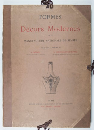 Formes et Decors Modernes de la Manufacture Nationale de Sèvres
