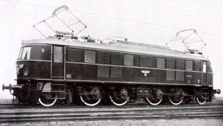 Item #33055 Die AEG und die entwickelung der elektrischen Lokomotiven (1924) + Die 5000....