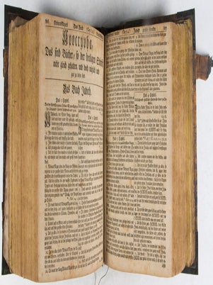 Biblia, Das ist: Die Heilige Schrift Altes und Neues Testaments, Nach der Deutschen Uebersetzung D. Martin Luthers, mit jedes Capitels kurtzen Summarien, auch beygefügten vielen und richtigen Parallelen; Nebst einem Anhang des dritten und vierten Buchs Esra und des dritten Buchs der Maccabäer