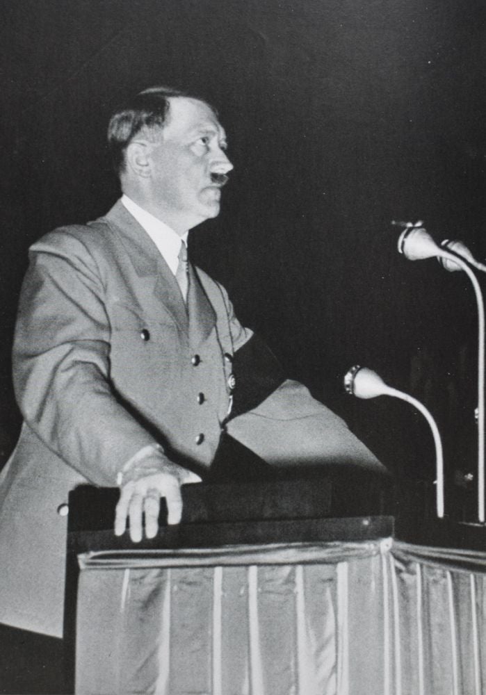 Item #39779 Hitler baut Grossdeutschland im Triumph von Königsberg nach Wien. Ed., Photographs by, Heinrich Hoffmann, Hermann Esser.