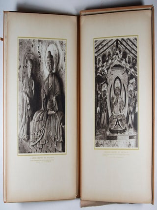 (释迦牟尼佛像集) Shijiamouni fo xiang ji / Zhongguo fo jiao xie hui bian: Statues and Pictures of Gautama Buddha