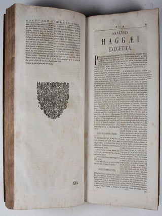 Commentarius in duodecim prophetas minores : seu analysis exegetica, qua Hebraeus textus cum versionibus veteribus confertur ... 2 vols in one (Complete)
