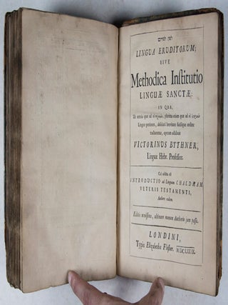 Lyra Prophetica Davidis Regis Sive Analysis Critico-Practica Psalmorum. In qua Omnes & singulae voces Hebraeae in Psalterio contentae, tam Propriae quam Appellativae, (nulla excepta) ad Regulas Artis revocantur; earumque significationes genuinae explicantur; Elegantiae linguae propreae evolvuntur. Insuper Harmonia Hebraei textus cum Paraphrasi Chaldaea, & Versione Graeca LXXII Interpretum, in locis, sententiis discrepantibus, fideliter confertur. Cui ad calcem addita est Brevis Institutio Lingua Hebraeae & Chaldaeae