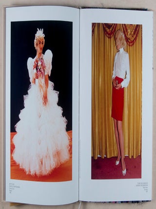 Item #43527 Visionaire 22: Chic. Stephen Gan, James Kaliardos, Mario Testino Cecilia Dean