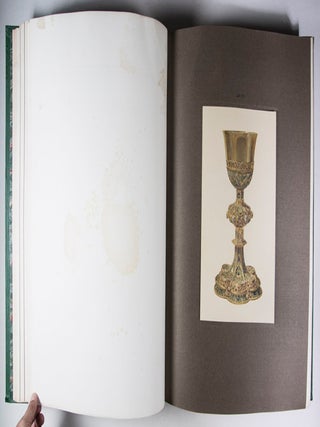 Goldschmiedearbeiten Schlesiens: eine Auswahl von Goldschmiedearbeiten schlesischer Herkunft oder aus schlesischem Besitze (Silesian goldsmiths: a selection of gold works of Silesian origin or of Silesian property)