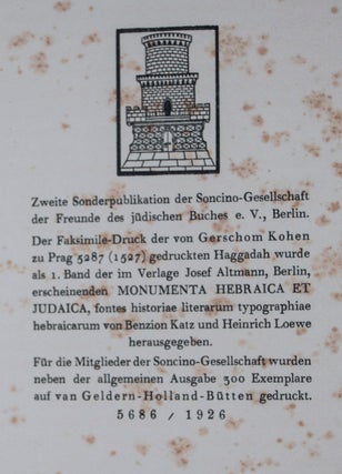 Item #44342 Die Pessach-Haggadah Des Gerschom Kohen Prag 5287/1527 [INCLUDING BOOKLET]. n/a