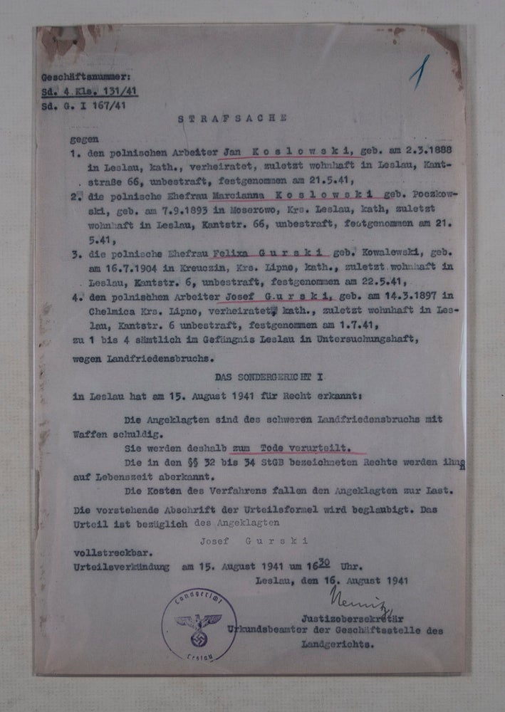 Item #44989 Strafsache: Criminal case file against four Polish citizens executed by the Nazis in 1941, with 3 payment receipts for the bullets [4 STAMPED AND SIGNED DOCUMENTS]. Justizobersekretär in Leslau, Treasurer Weber.
