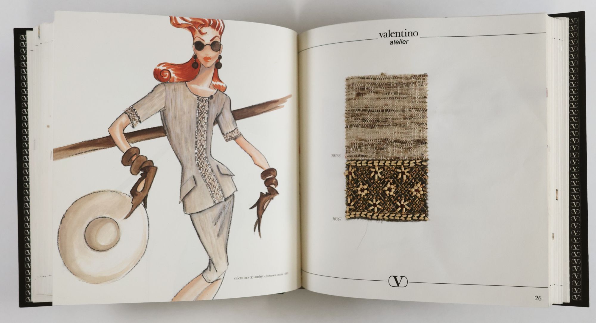 Valentino Atelier. Collezione Autunno-Inverno 1992/93 WITH