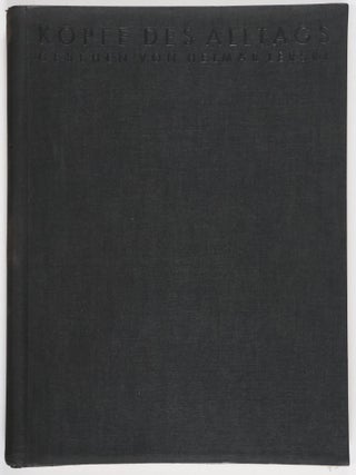 Item #53085 Köpfe des Alltags: Unbekannte Menschen gesehen von Helmar Lerski (Everyday Heads....